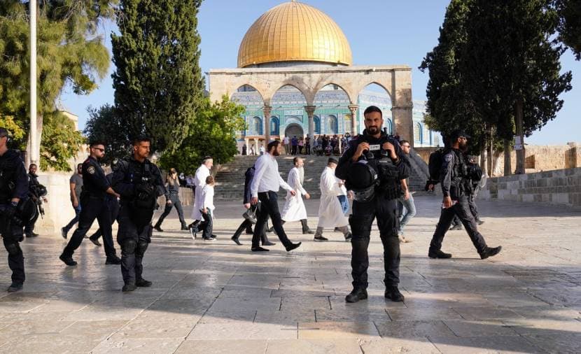 Sheikh Sabri: Occupation Uses Jewish Holidays to Escalate Al-Aqsa Raids