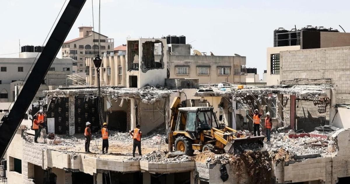 Contractors Union Aids Gaza Sector