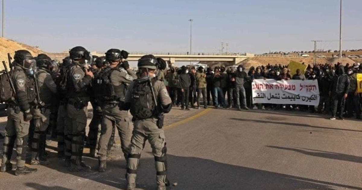 Shin Bet Reports Semi-Military Groups in Negev