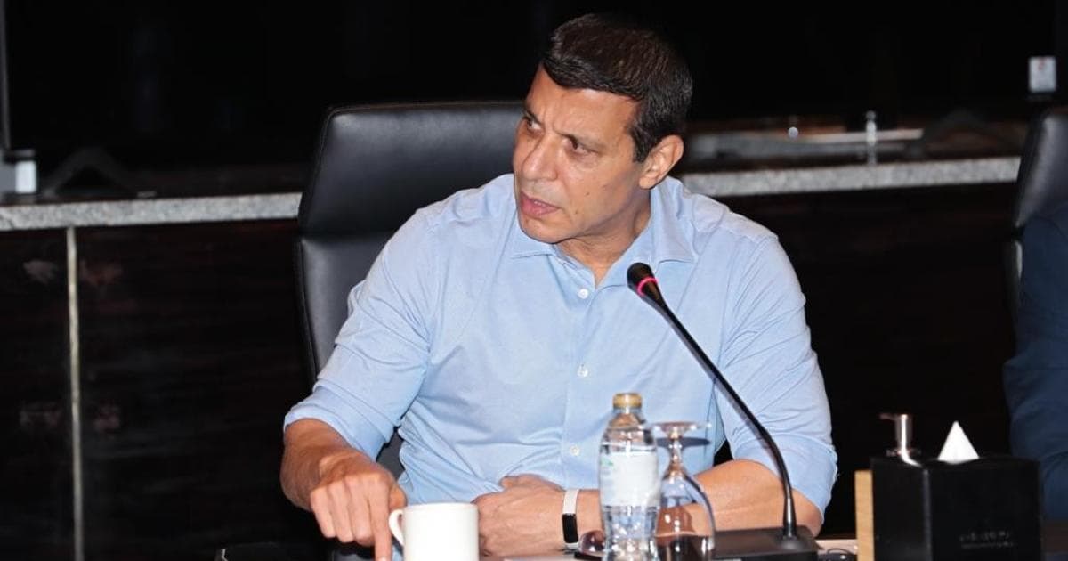 دحلان يغير منشوره عن غزة ويزيل إشارات لاتفاق إسرائيلي