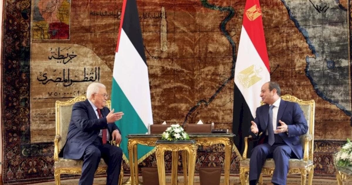 السيسي وأبومازن يبحثان ملفات غزة والتهجير