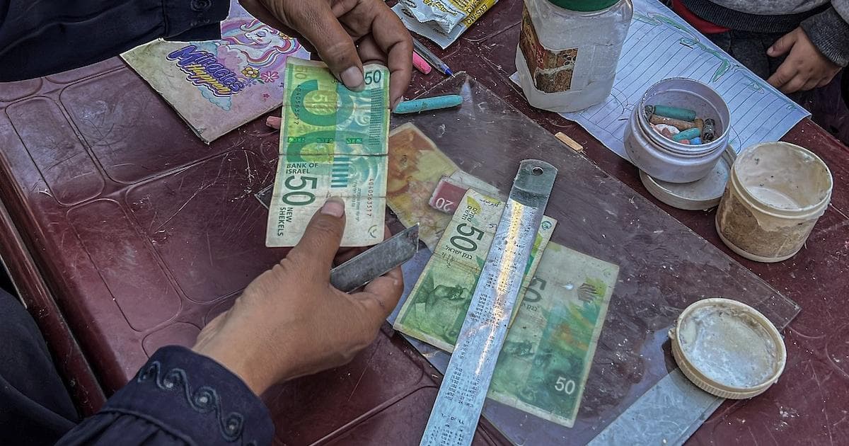 Dollar hits 7-month high versus shekel
