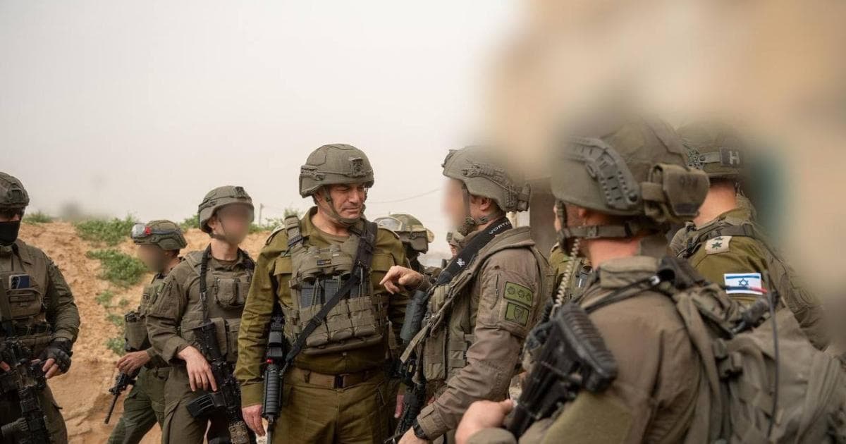 Israeli forces respond to Gaza fire