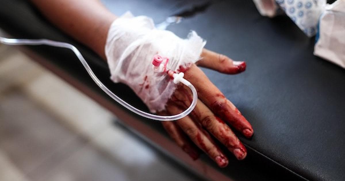 10 شهداء بينهم أطفال في قصف غزة وتوسع عسكري شرقي دير البلح