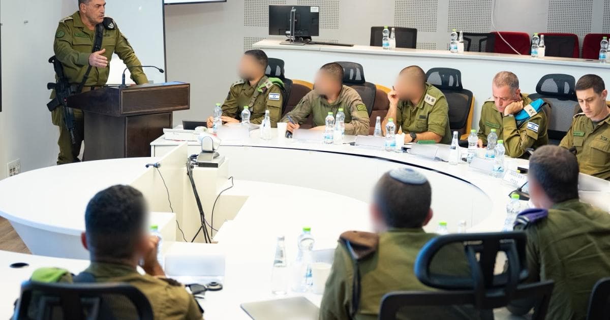 Zamir reviews West Bank situation