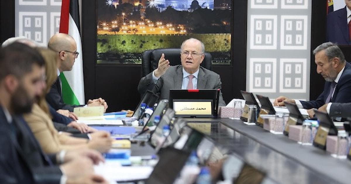 فلسطين تتخذ إجراءات لأزمة الوقود
