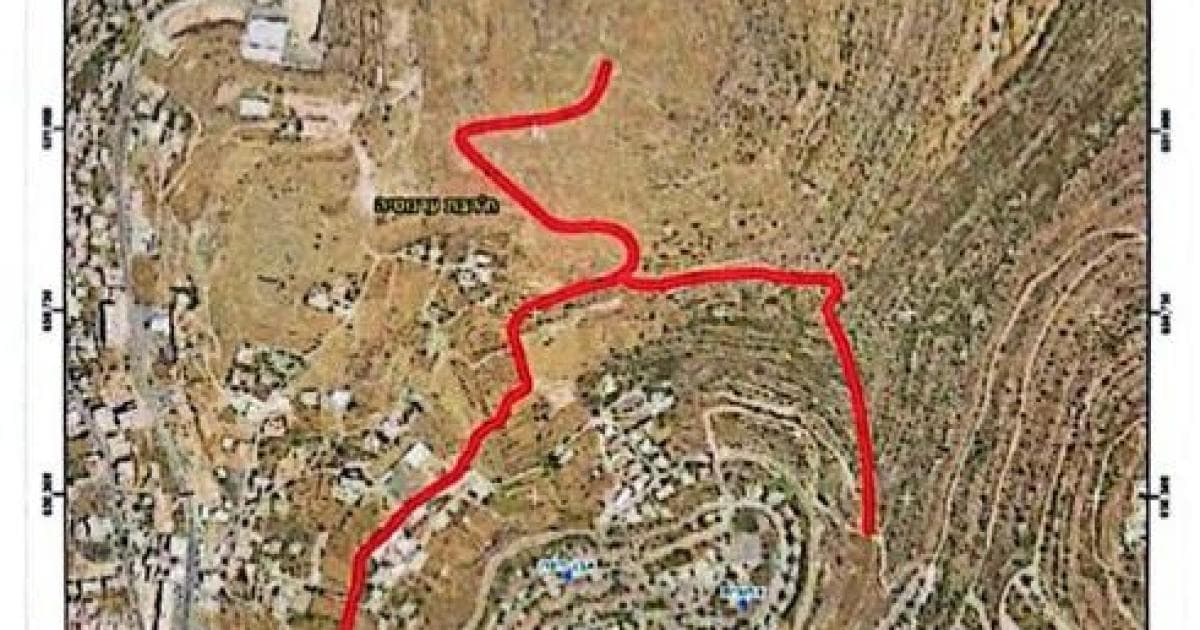 Seizure of Over 16 Dunams of Land in Dura al-Qar'a, Northeast of Ramallah
