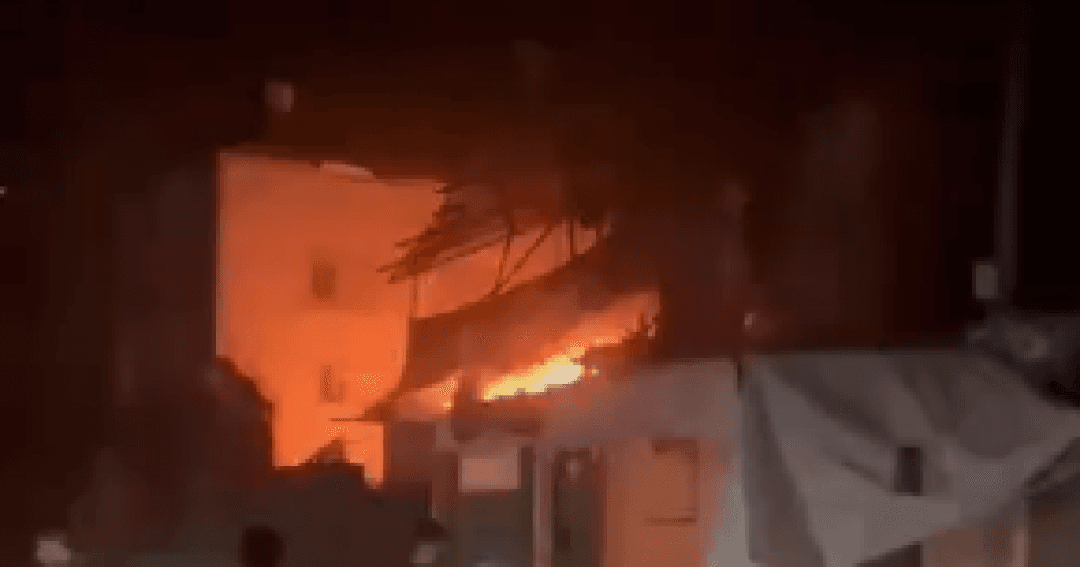 Israeli Shelling Causes Injuries and Fire in Central Gaza