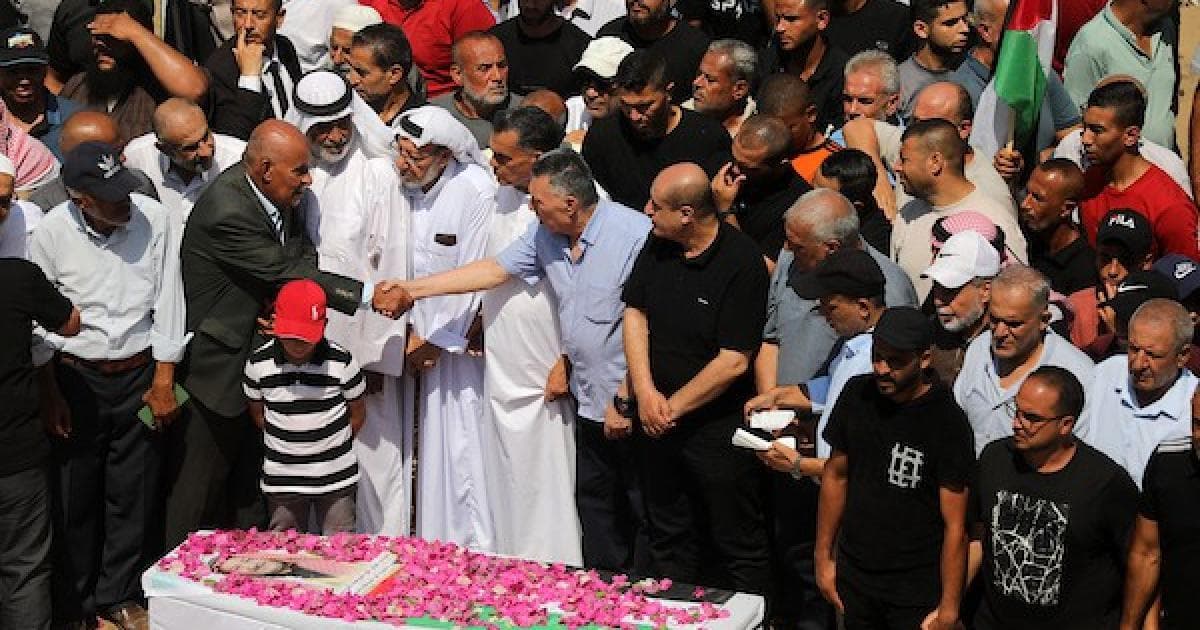 غزة على مفترق السلاح والانحساب