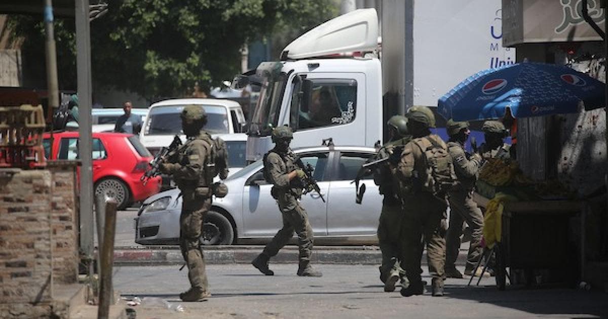 West Bank Risks Security Crisis