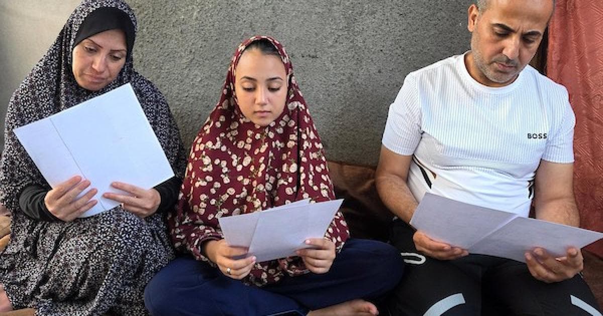 أحمد السقيلي يفقد أطفاله في قصف غزة