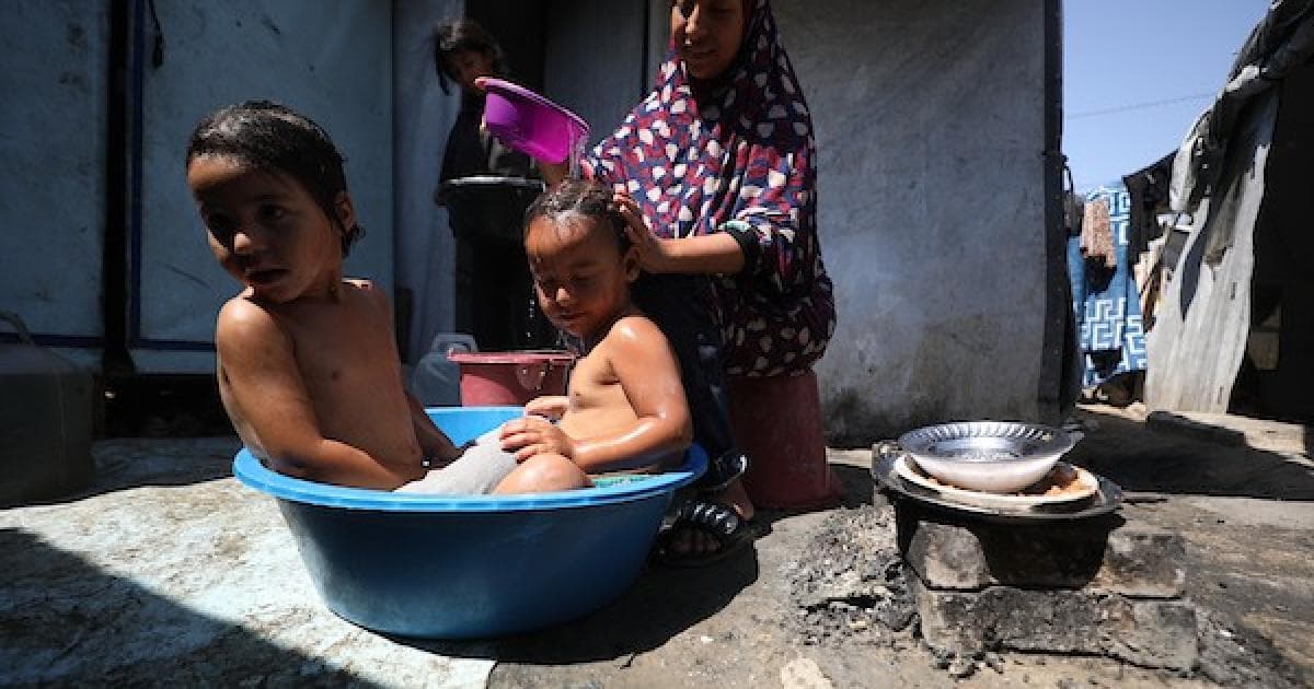 Palestinian Families Live in Tents in Gaza