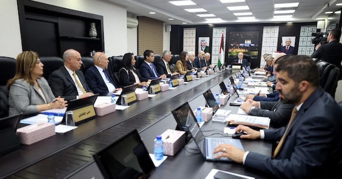 Palestinian government reviews elections and support measures