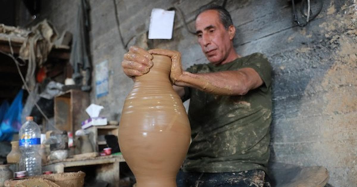 Hebron pottery tradition continues