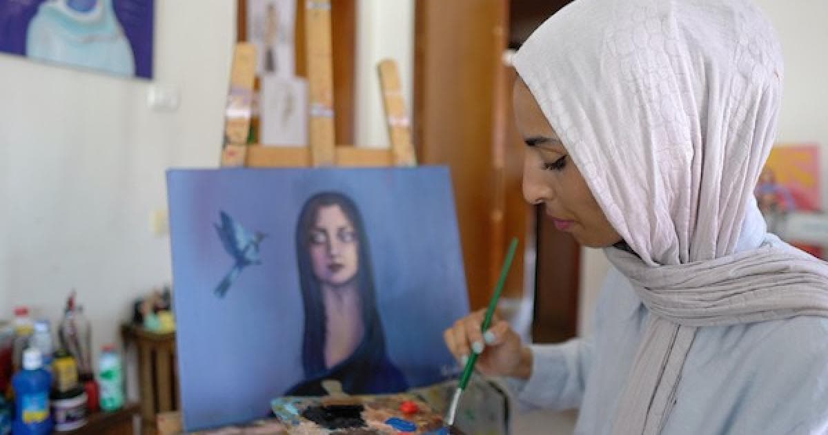 Palestinian artist Noura Al-Qasas creates art amid displacement in Gaza