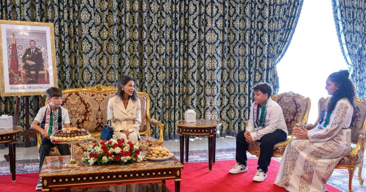 Rabat: Princess Lalla Meryem meets Palestinian camp children