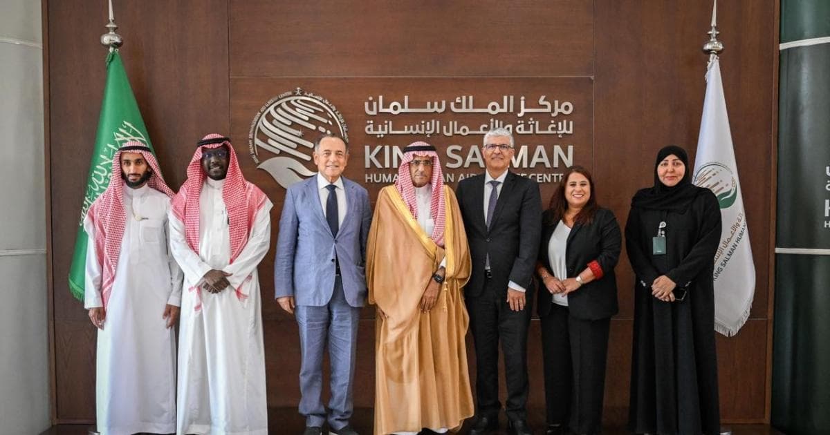 اتفاقيتان لدعم أيتام غزة والأسر الزراعية