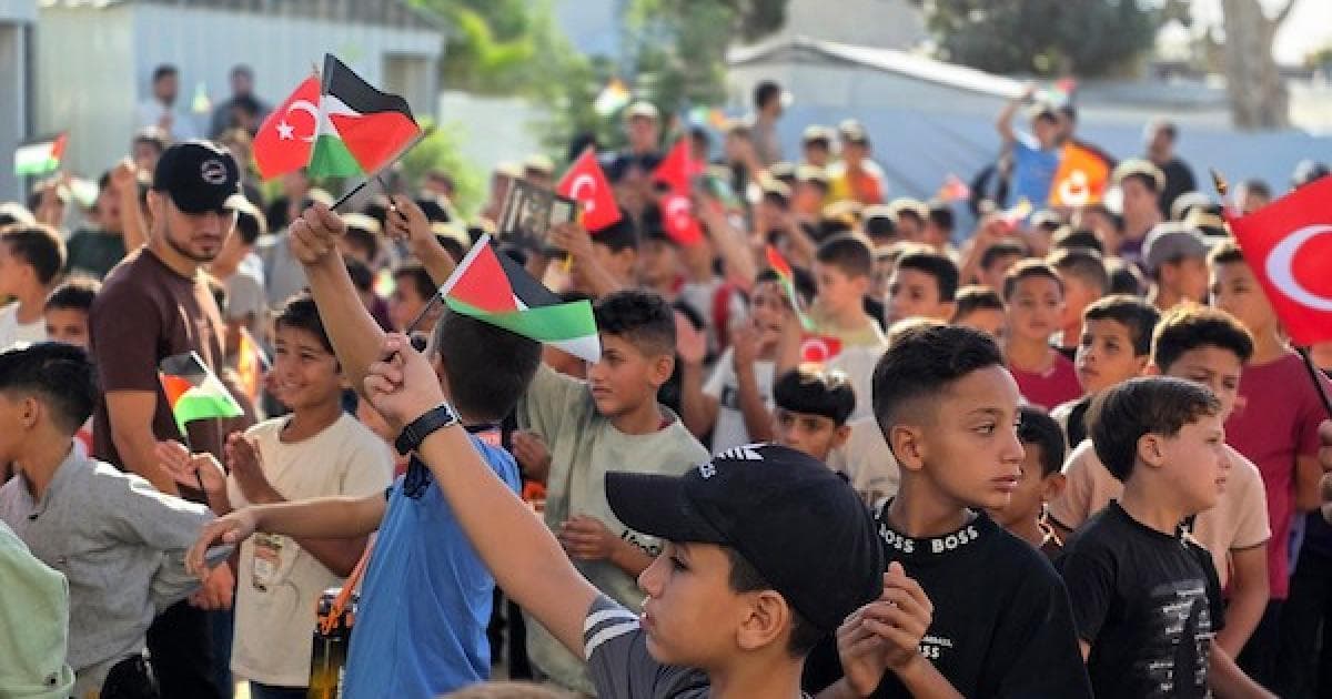 Children of Khan Younis resume school after conflict
