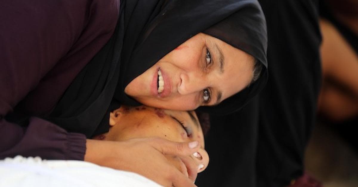 فلسطينيون يودعون إسماعيل الهرش