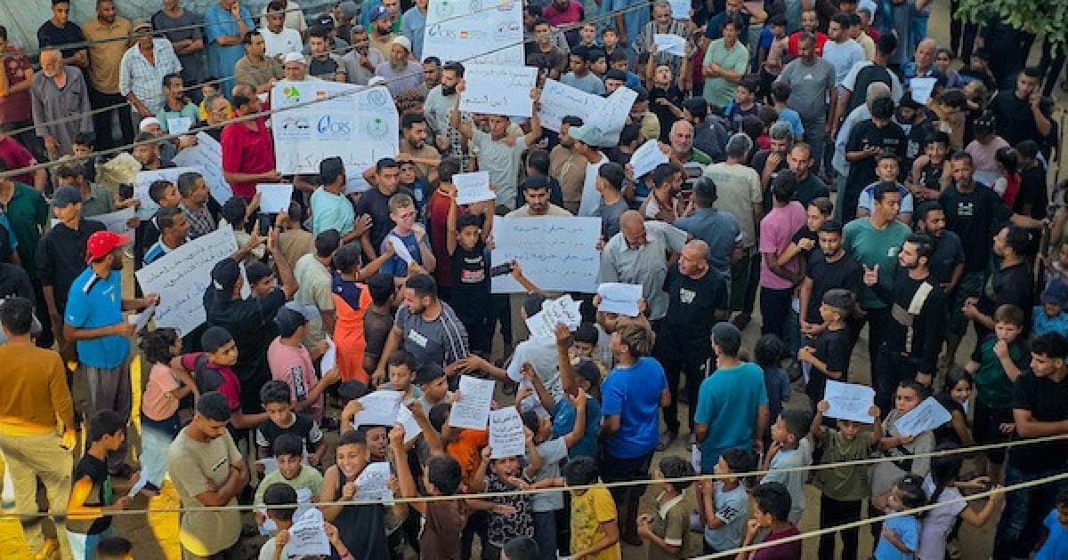 Displaced at Khan Yunis Seek Aid