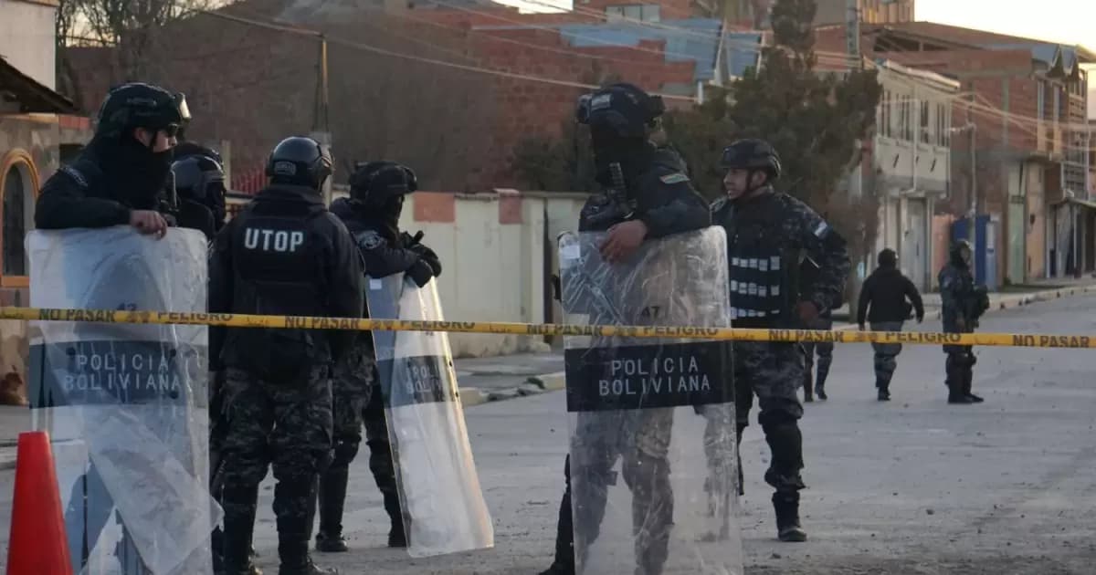 انفجار في قاعدة بوليفيا يوقع قتلى وجرحى
