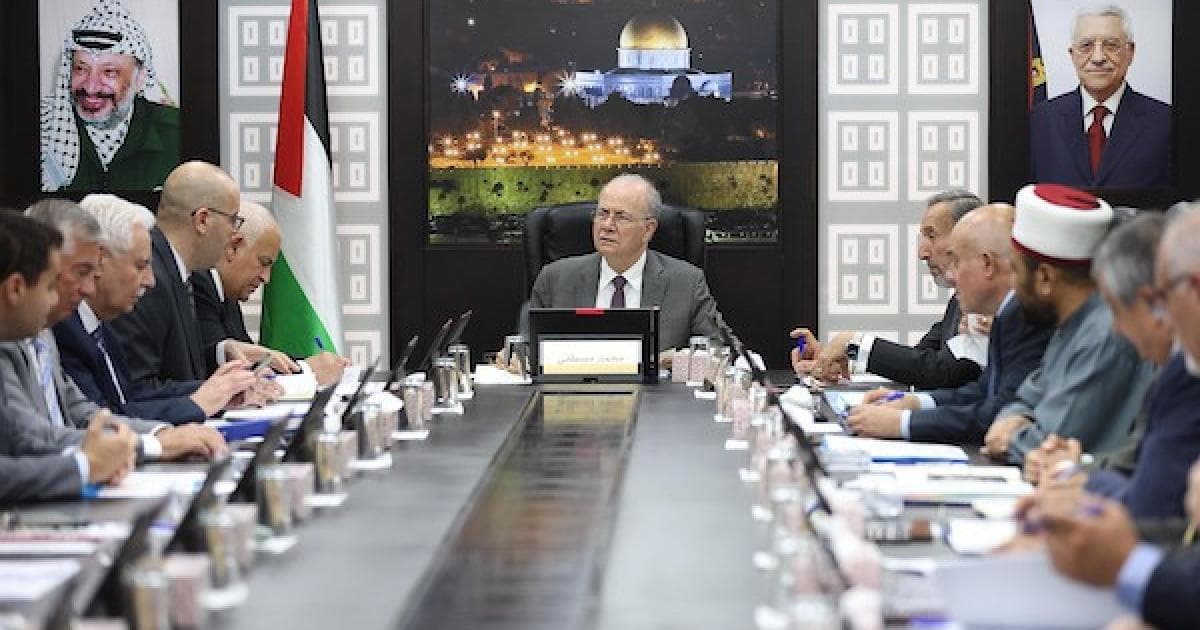 الحكومة الفلسطينية تطلب دعما استثنائيًا