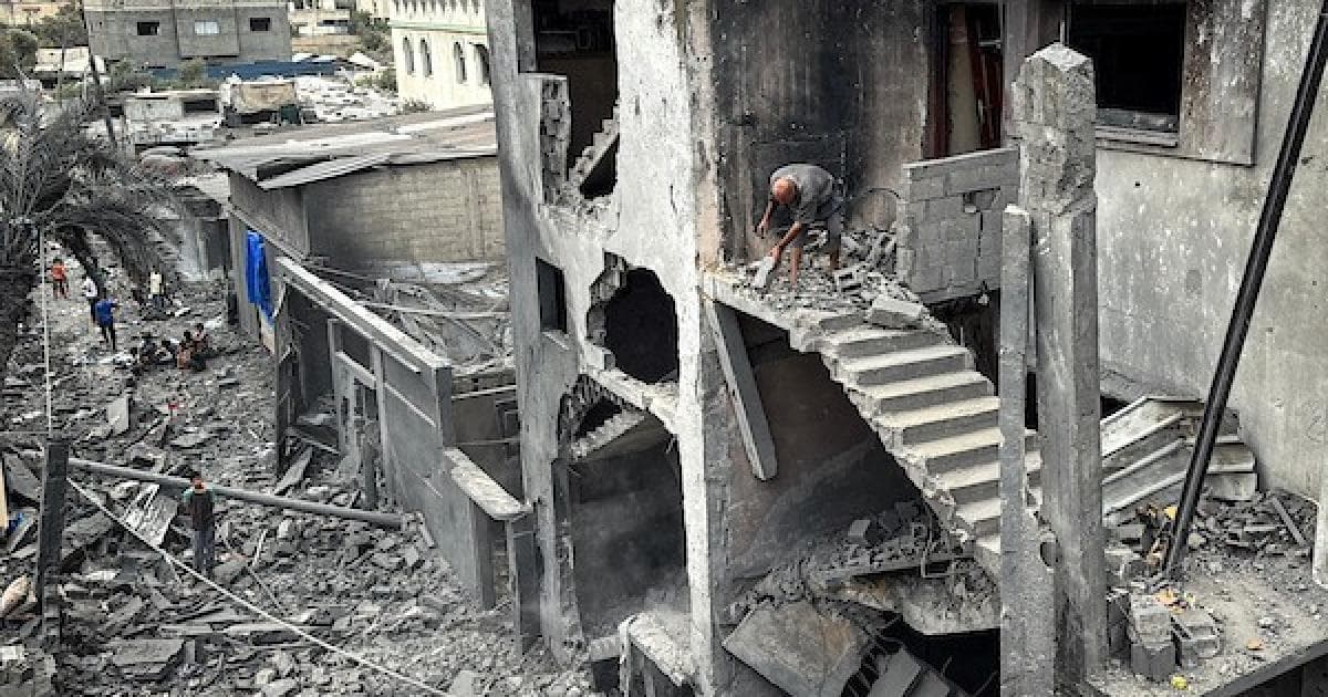 Israeli airstrike damages Deir al-Balah homes