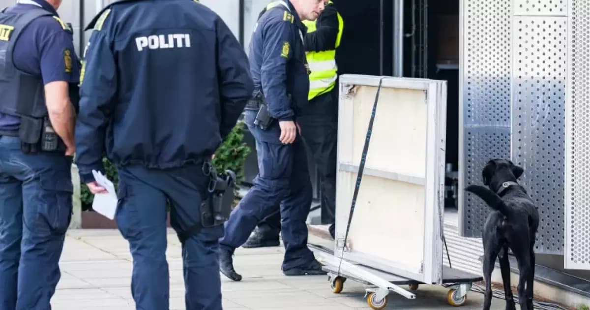 Russia finds radioactive device in package from Israel
