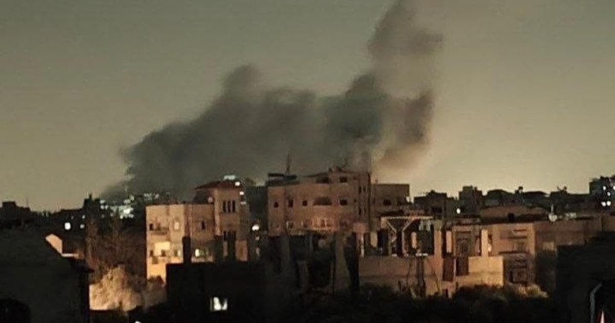 إسرائيل تستهدف منزلاً في النصيرات بغزة