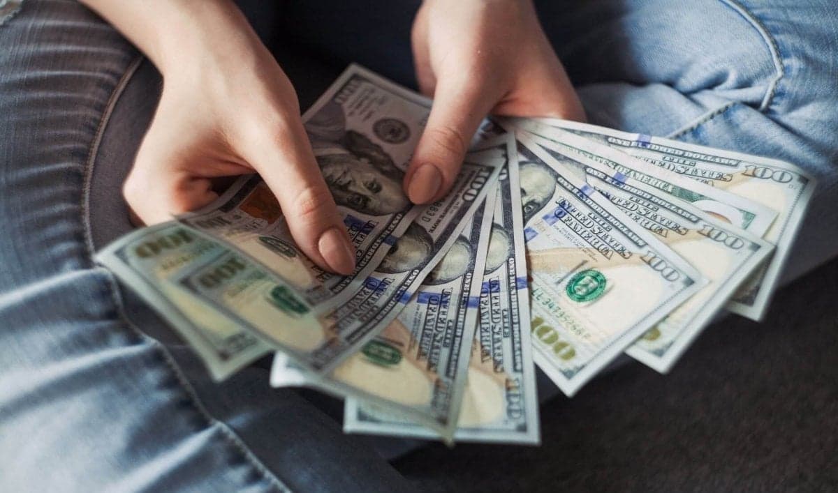 Perfume Dealer Steals $66K from HR Manager