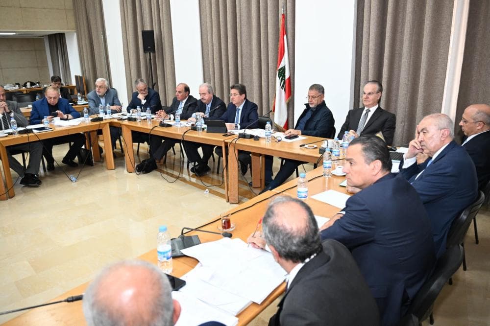 لجنة المال توافق على 10 مواد من إصلاح المصارف