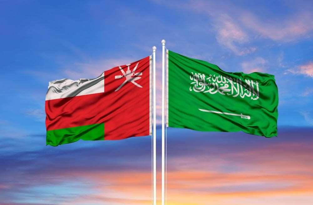 بن فرحان والبوسعيدي يناقشون التطورات