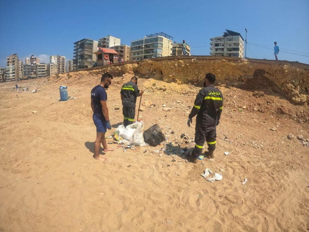 Civil Defense cleans Tripoli to Sour beaches