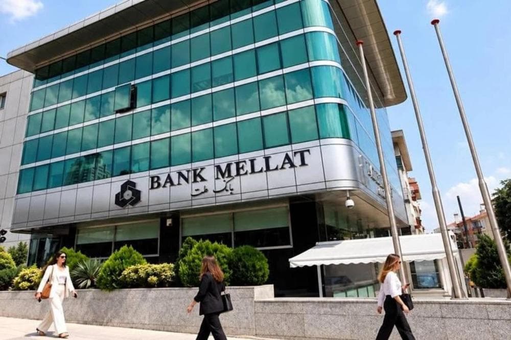 Washington pressure prompts Turkey to revoke Iran bank license
