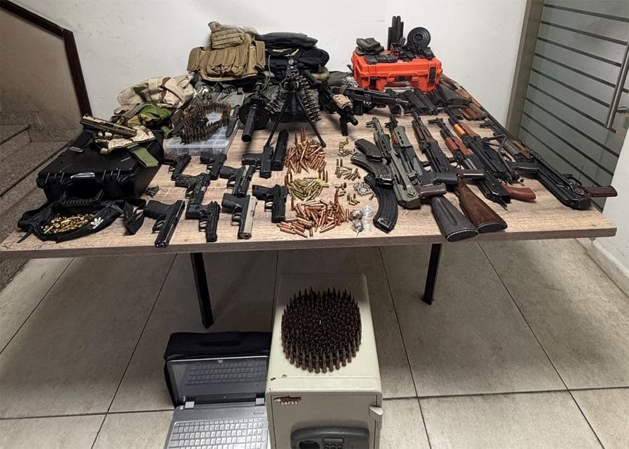 Army Seizes Large Weapon Stockpile in Bashamoun
