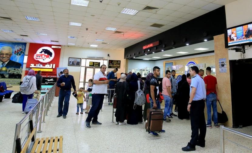 نقل 43 ألف عبر معبر الكرامة الأسبوع