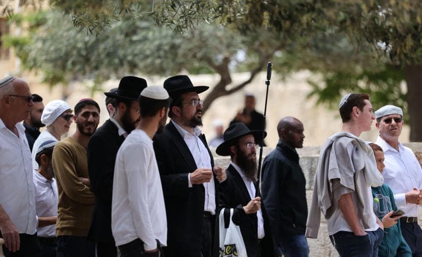 القدس تندد بالتعتيم على اقتحامات الأقصى