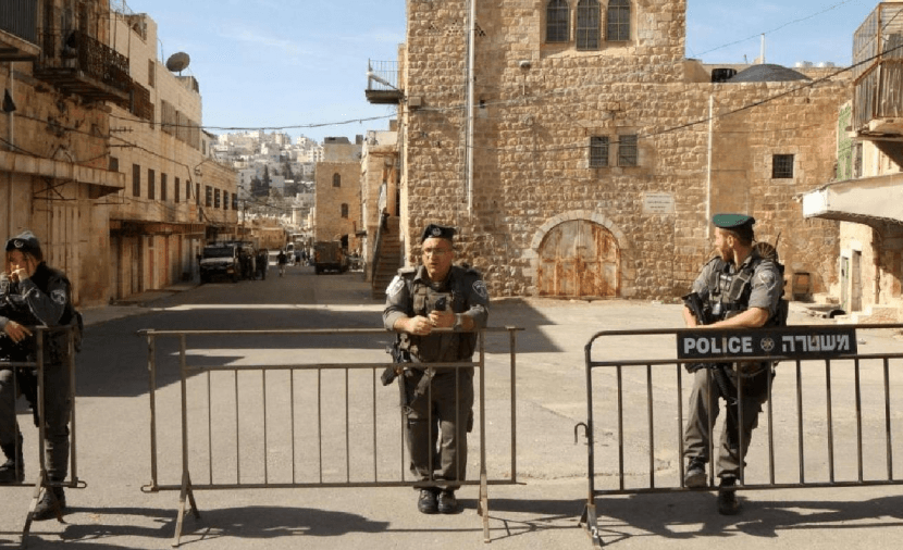 Hamas: Closing Ibrahimi Mosque threats worship rights