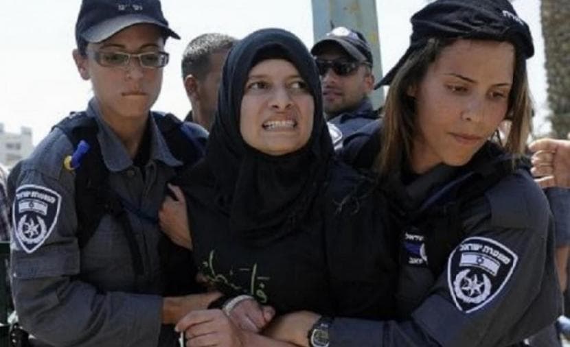 أسيرة تروي حرمانها من وداع أطفالها