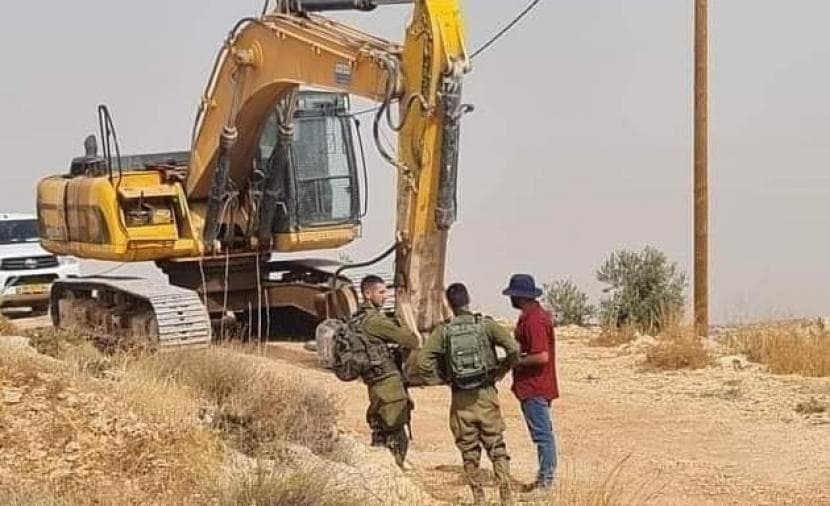 الاحتلال يسيطر على جرافة في سلفيت