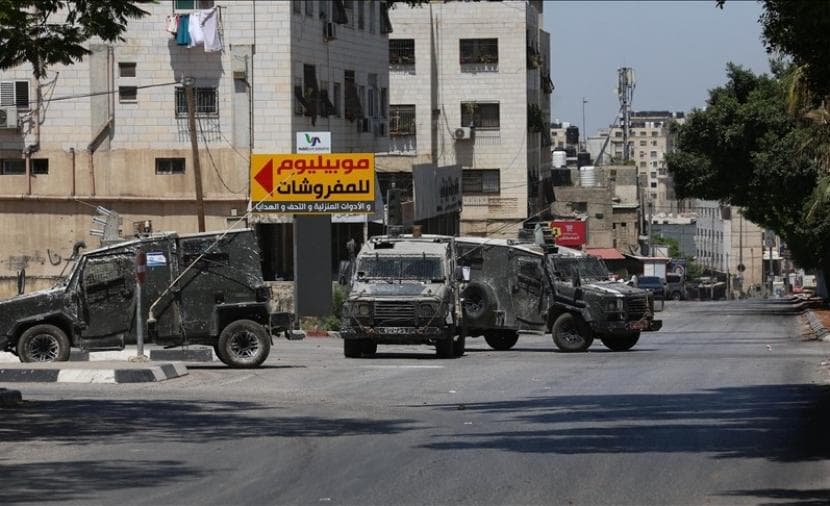 Occupation forces raid Jenin, detain youths