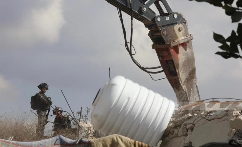 Occupation warns Tulkarm resident of home demolition