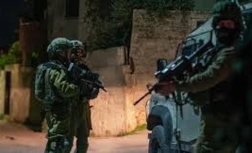 Occupation closes eastern entrance to al-Mughayir near Ramallah