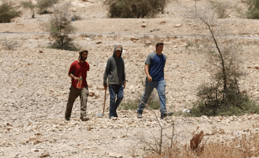 Settlers destroy water tank and land in Beit Furik and Beit Dajan