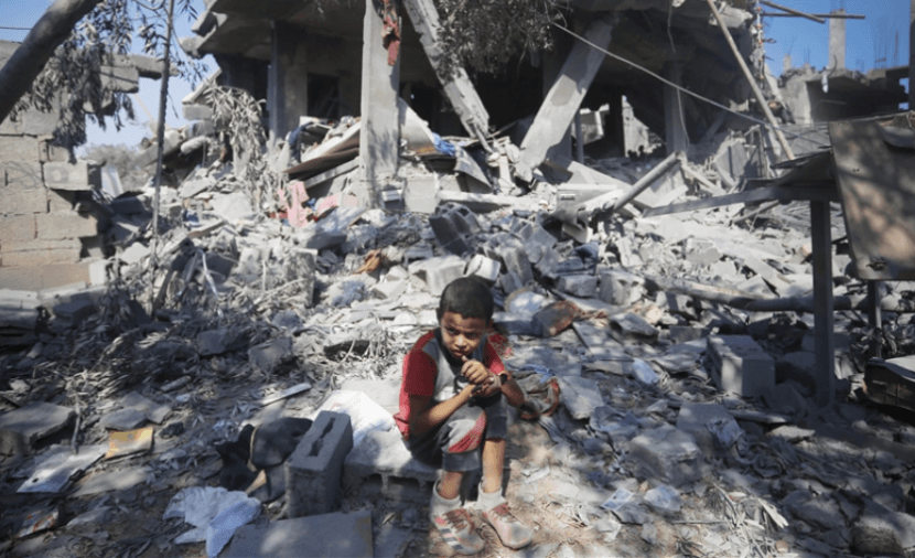 حمد بن جاسم يصف ما يحدث في غزة بأنه جرائم ضد الإنسانية