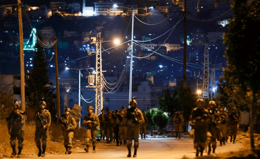Occupation forces detain locals east of Ramallah