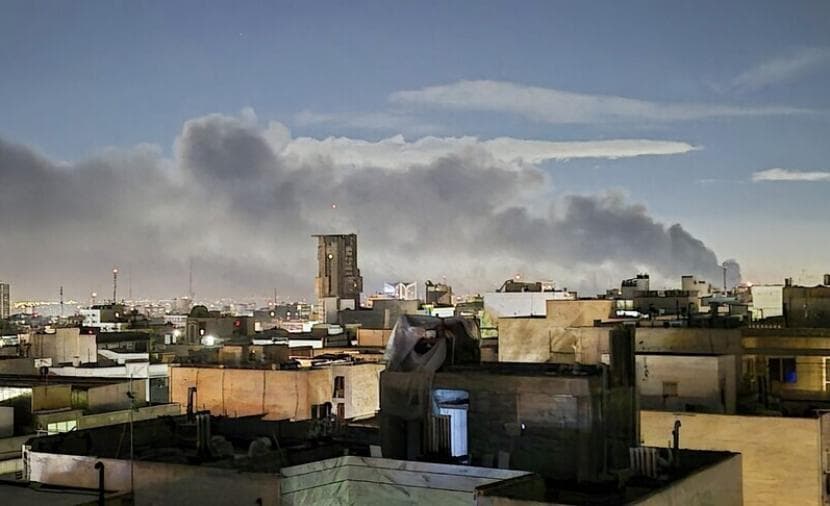 US missile strike targets Iran amid multiple explosions