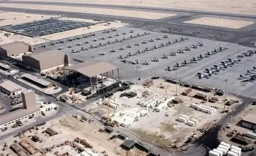 إيران تضرب قاعدة أميركية والأهداف النفطية