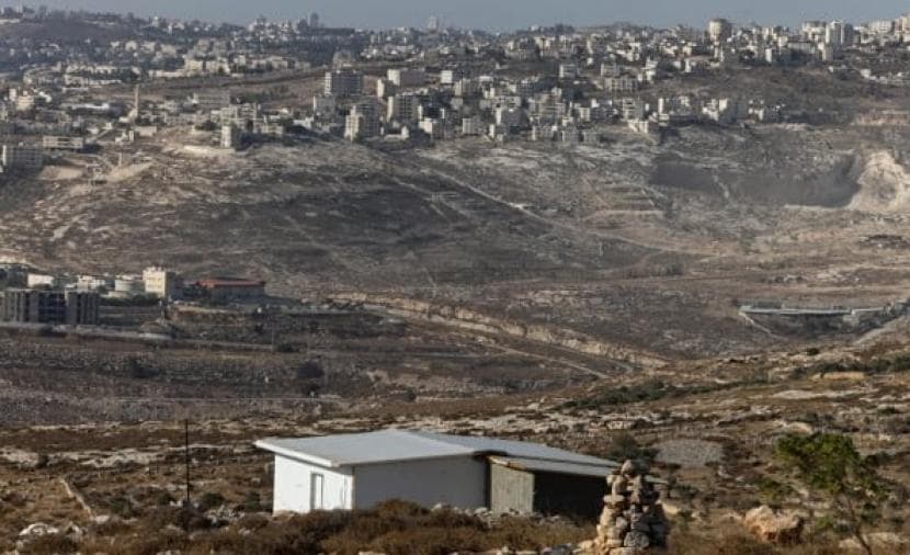 Settlers set up outpost west of Salfit