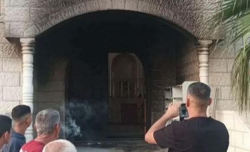 حماس تتهم المستوطنين بحرق مسجدين في نابلس وطولكرم